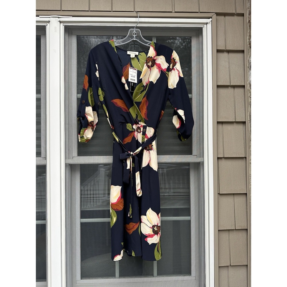 Monteau Los Angeles Floral Faux Wrap Dress Short Sleeve medium New w/ tags